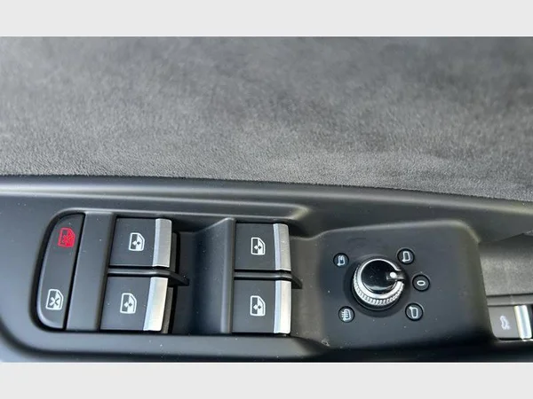 Audi A4 (2023) — foto 30 van 40