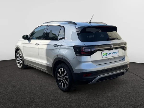 VOLKSWAGEN T-Cross (2022) — foto 15 van 21