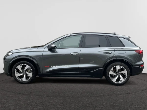 AUDI Q6 e-tron (2025) — foto 12 van 24