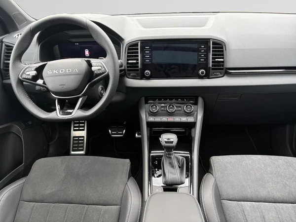 SKODA Karoq (2026) — foto 2 van 24