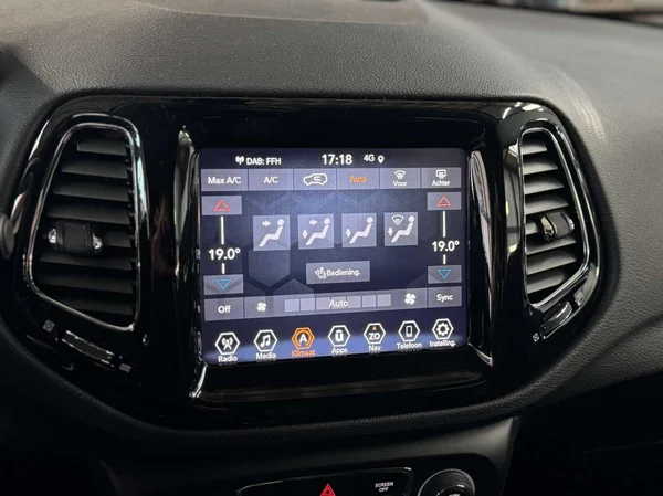 Jeep Compass (2021) — foto 5 van 17
