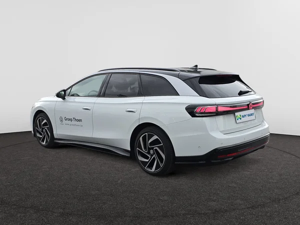 VOLKSWAGEN ID.7 Tourer (2025) — foto 12 van 18