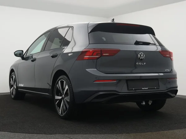 VOLKSWAGEN Golf VIII (2026) — foto 19 van 23