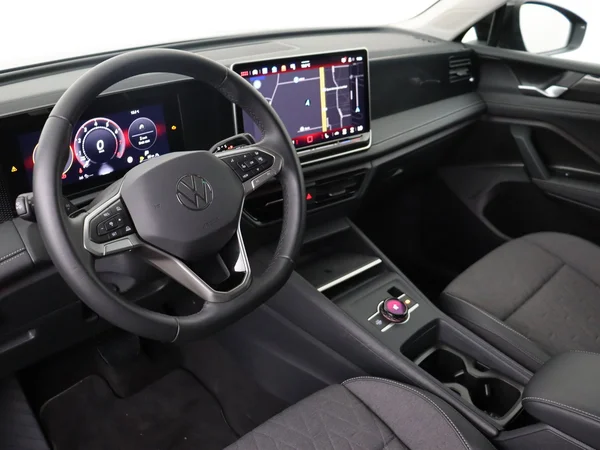 VOLKSWAGEN Tiguan (2025) — foto 18 van 18