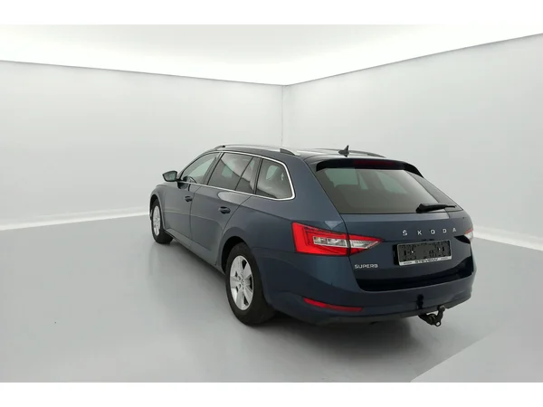 SKODA Superb Combi (2023) — foto 34 van 36