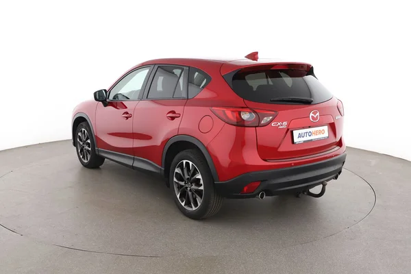 Mazda CX-5 (2017) — foto 10 van 16