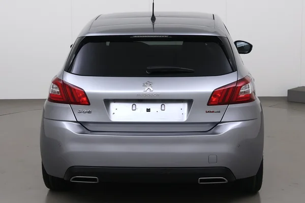Peugeot 308 (2016) — foto 17 van 22