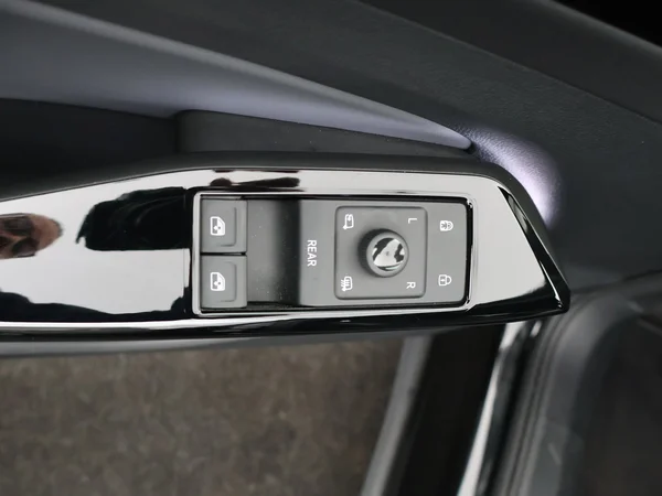VOLKSWAGEN ID.4 (2025) — foto 22 van 25