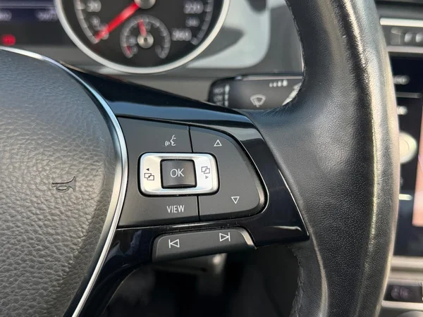 VOLKSWAGEN Golf VII (2019) — foto 5 van 19
