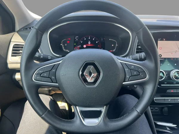 Renault Mégane Grand Tour (2023) — foto 3 van 19
