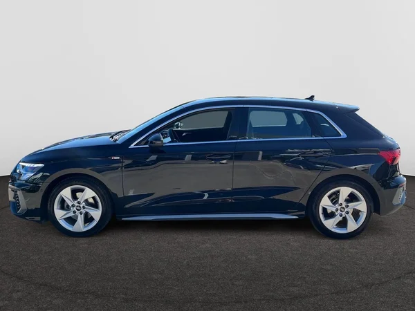 AUDI A3 Sportback (2025) — foto 13 van 22