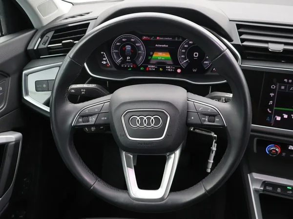 Audi Q3 (2023) — foto 5 van 26