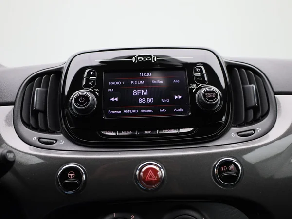 Fiat 500 (2021) — foto 8 van 36