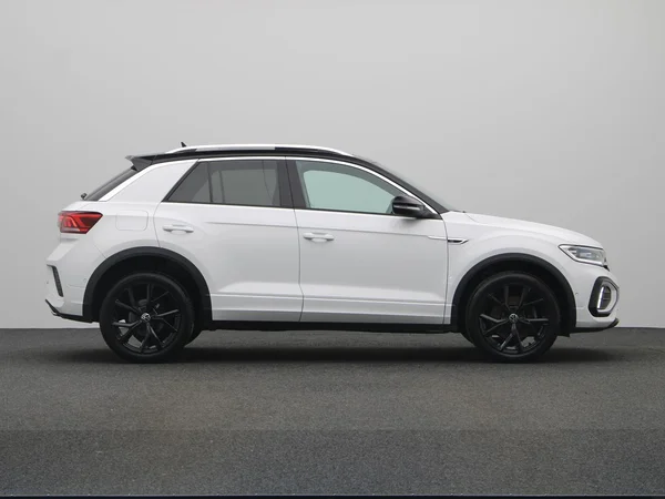VOLKSWAGEN T-Roc (2024) — foto 19 van 21