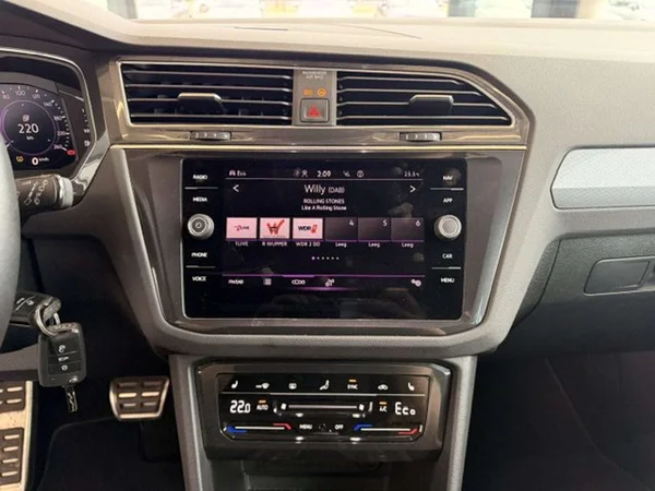 Volkswagen Tiguan (2023) — foto 9 van 23