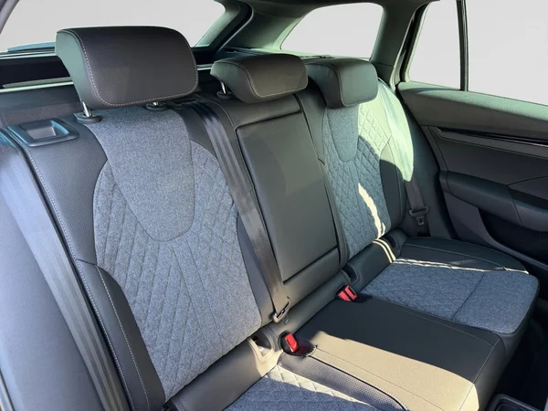 SKODA Octavia Combi (2026) — foto 14 van 23