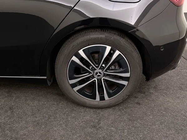MERCEDES A 180 (2024) — foto 7 van 28