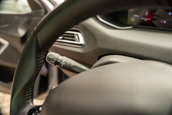 Peugeot 308 (2021) — foto 62 van 64