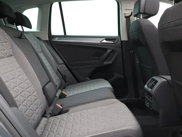 Volkswagen Tiguan (2021) — foto 2 van 29