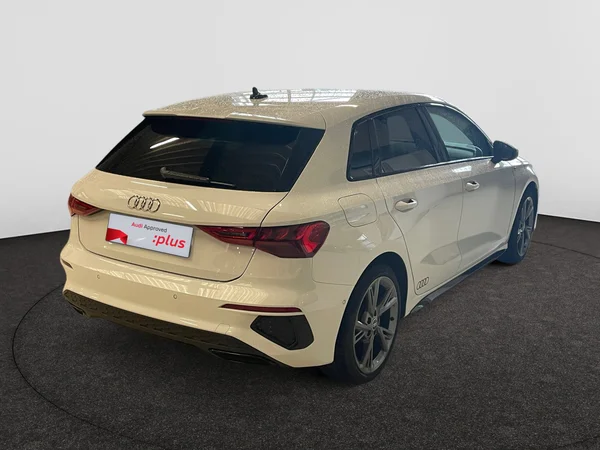 AUDI A3 Sportback (2024) — foto 11 van 20