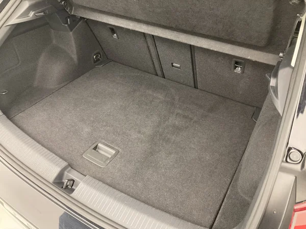 VOLKSWAGEN T-Roc (2022) — foto 15 van 36