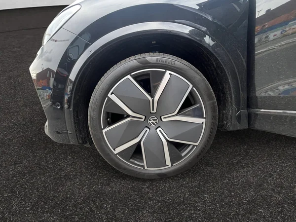 VOLKSWAGEN Tiguan (2025) — foto 5 van 14