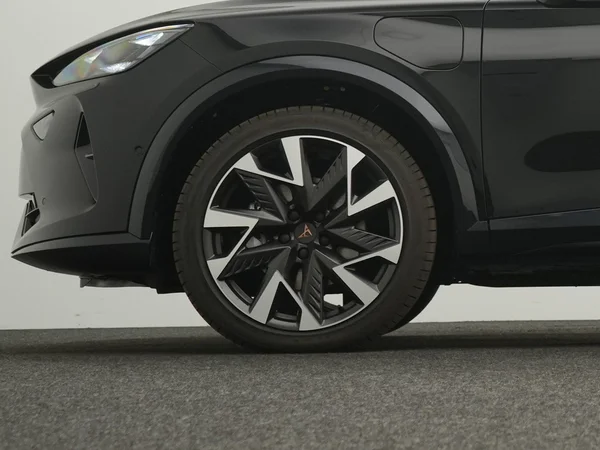 CUPRA Formentor e-Hybrid (PHEV) (2026) — foto 5 van 10