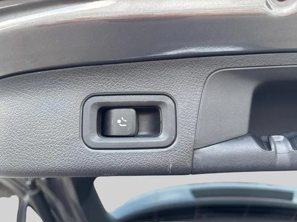 Mercedes-Benz GLA (2022) — foto 15 van 26