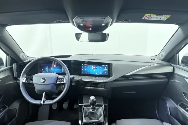 Opel Astra Sports Tourer (2025) — foto 14 van 14