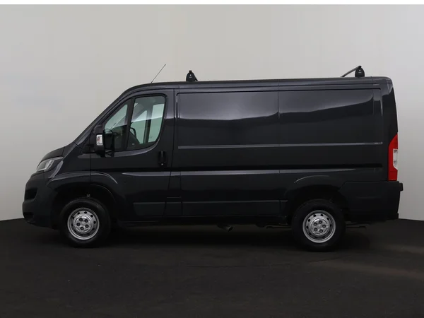 PEUGEOT Boxer (2021) — foto 12 van 23