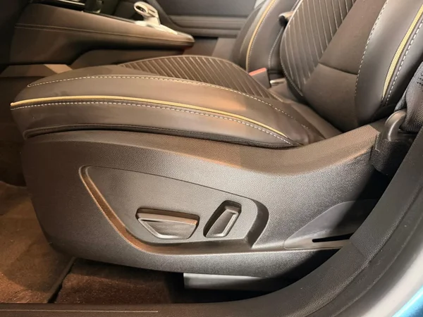 Renault Symbioz (2024) — foto 9 van 28