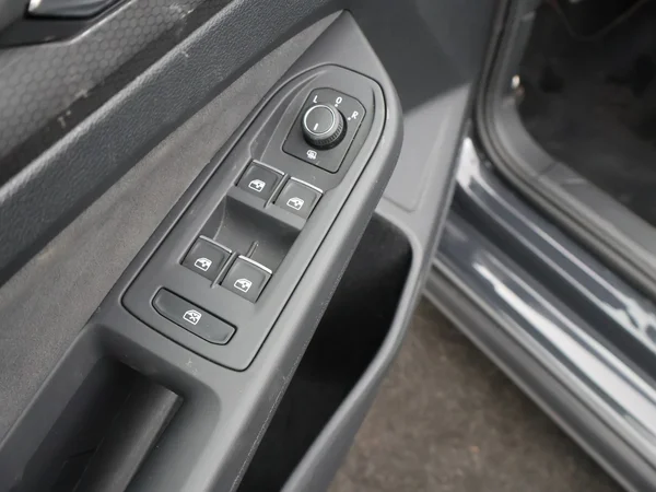 VOLKSWAGEN Golf VIII GTI (2024) — foto 15 van 30