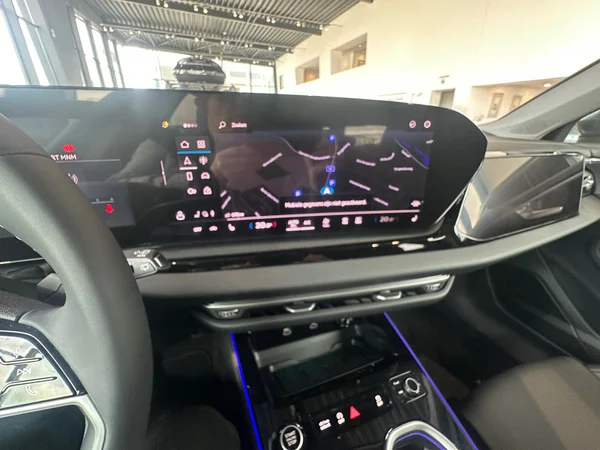 AUDI A6 Avant (2026) — foto 3 van 23