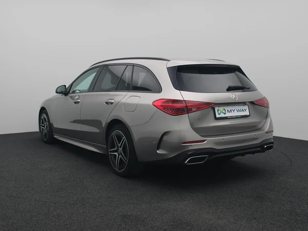 MERCEDES-BENZ Classe C SW PHEV (S206) (2022) — foto 12 van 18