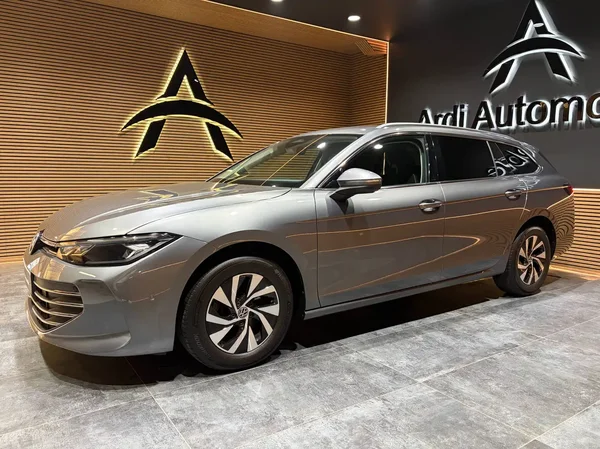 Volkswagen Passat (2024) — foto 22 van 31
