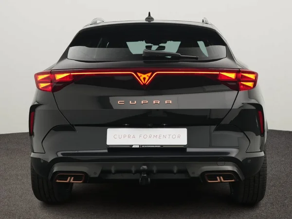 CUPRA Formentor e-Hybrid (PHEV) (2025) — foto 5 van 10