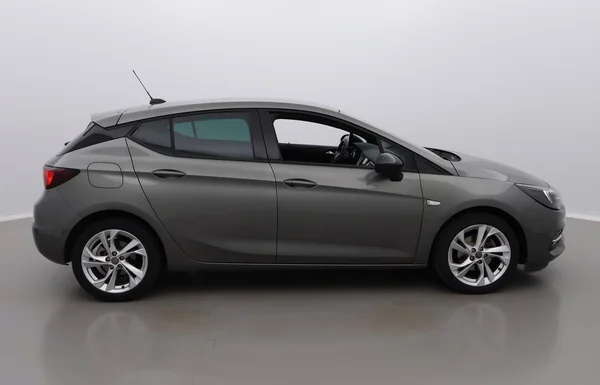Opel Astra (2021) — foto 36 van 39
