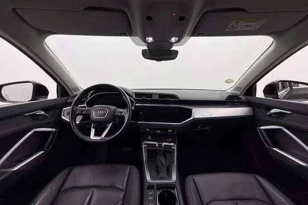 Audi Q3 (2019) — foto 14 van 35