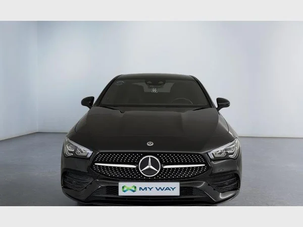 Mercedes-Benz CLA 180 (2021) — foto 12 van 33