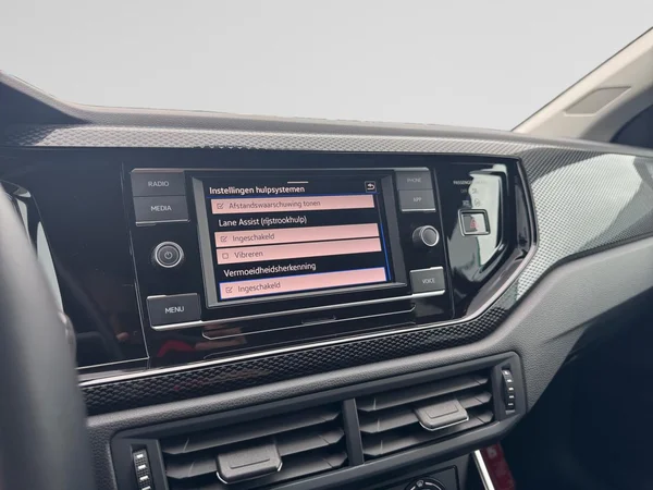 VOLKSWAGEN Taigo (2024) — foto 14 van 15