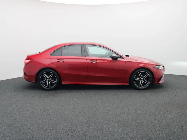 Mercedes-Benz A-Klasse (2023) — foto 29 van 32