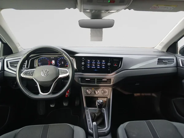 VOLKSWAGEN Polo (2022) — foto 6 van 19