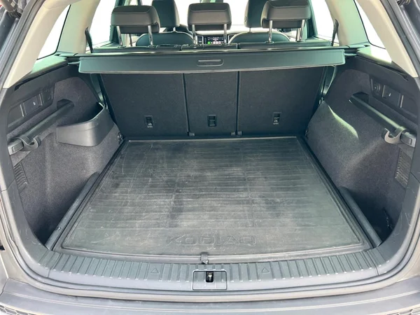 SKODA Kodiaq (2022) — foto 6 van 18