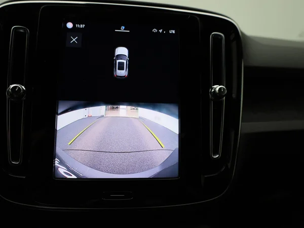 Volvo XC40 (2023) — foto 22 van 41