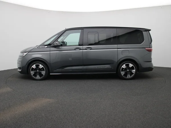 Volkswagen Multivan (2024) — foto 45 van 50