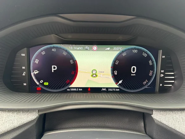 SKODA Kamiq (2024) — foto 3 van 18