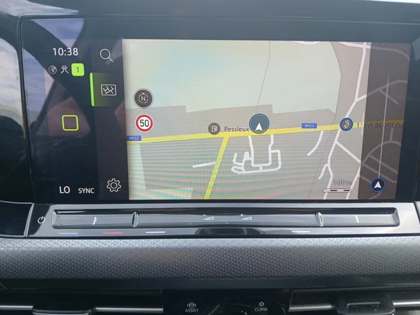 VOLKSWAGEN Golf VIII (2021) — foto 8 van 20