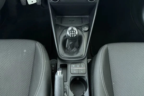 Ford Fiesta (2023) — foto 4 van 16