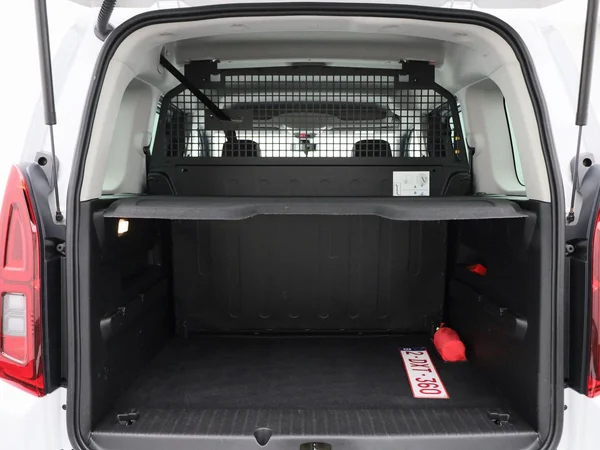 Opel Combo Life (2023) — foto 8 van 39