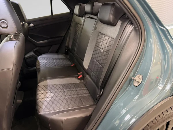 VOLKSWAGEN T-Roc (2026) — foto 10 van 24
